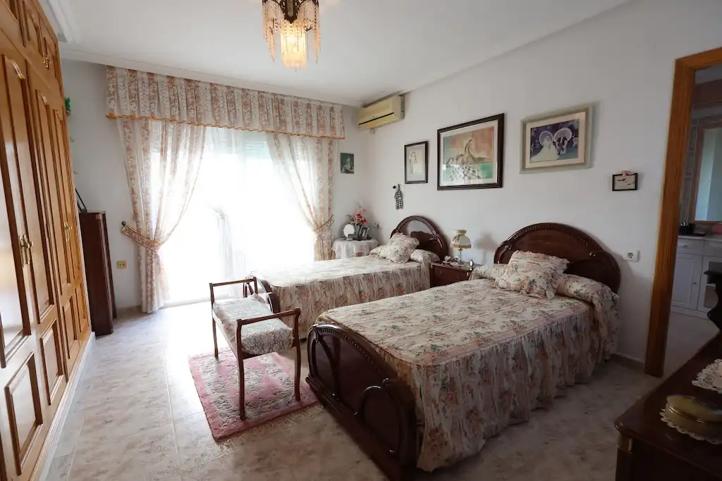 Habitación de Casa o chalet en venta en Orihuela con Aire acondicionado, Calefacción y Terraza