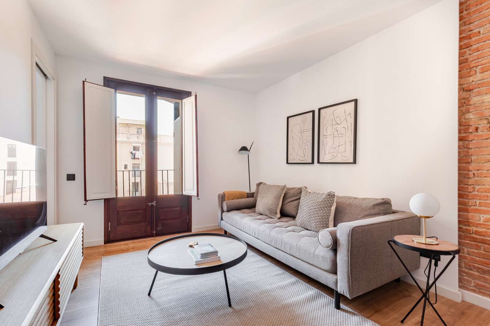 Living room of Apartment to share in  Barcelona Capital  with Air Conditioner, Heating and Terrace