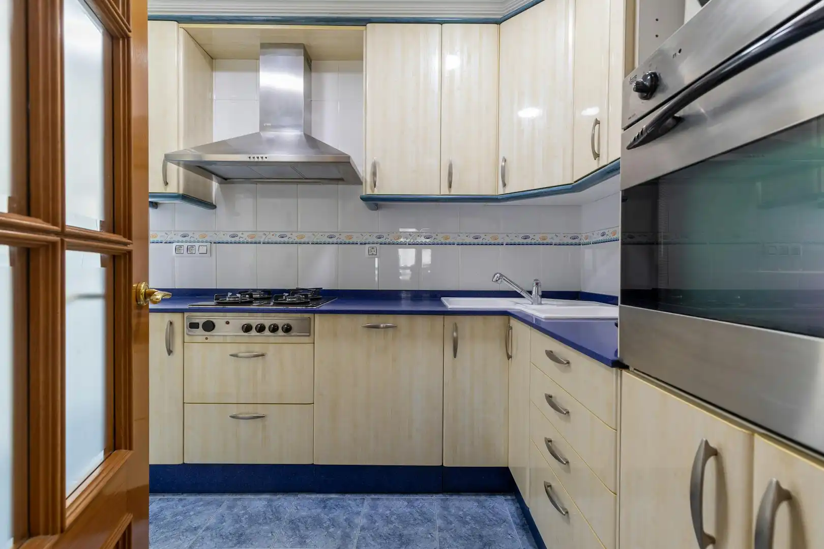 Küche von Wohnung zur untervermieten in Valencia mit Waschmaschine