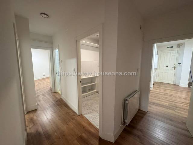 Oficina en Alquiler en C/ URIBITARTE en Albia