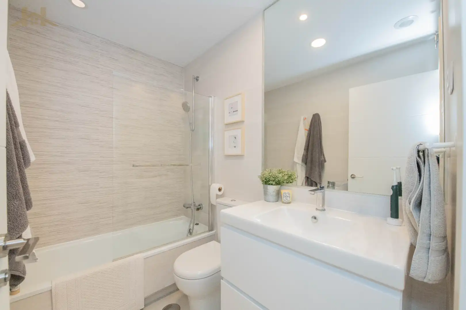 Baño de Piso en venta en Tres Cantos con Aire acondicionado, Calefacción y Terraza