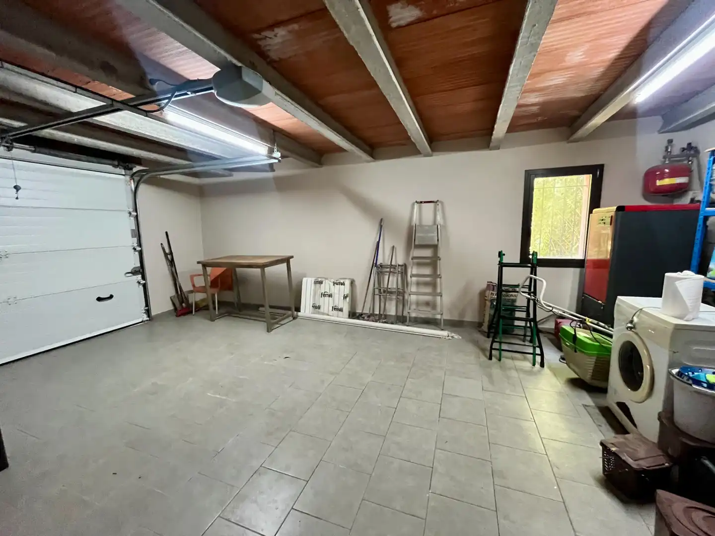 Country house zur Miete in Fornells de la Selva mit Heizung, Privatgarten und Ofen
