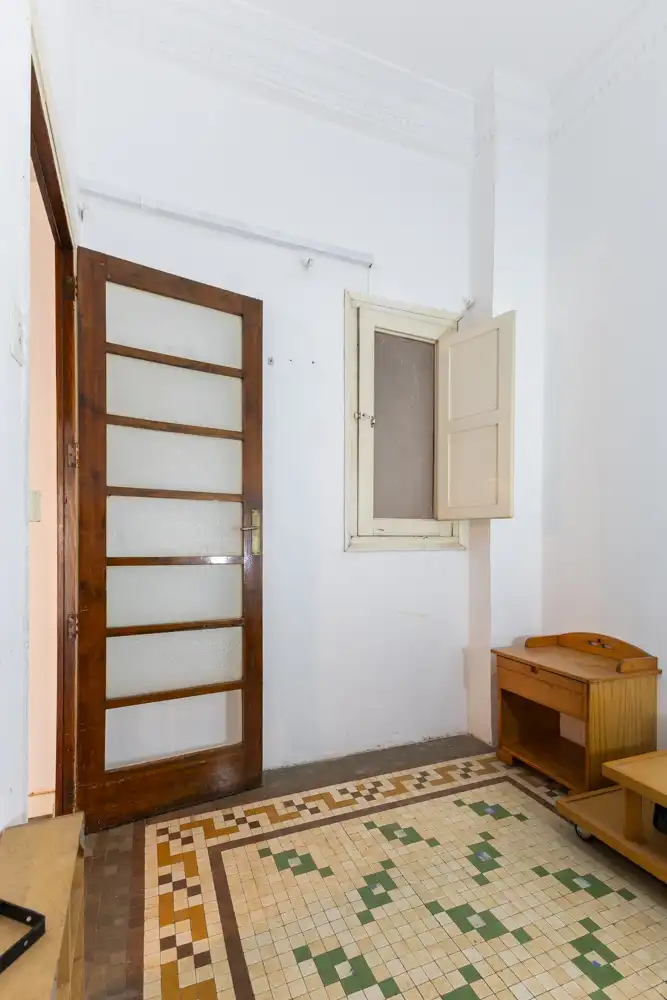 Flat for sale in Valencia  with Heating and Terrace