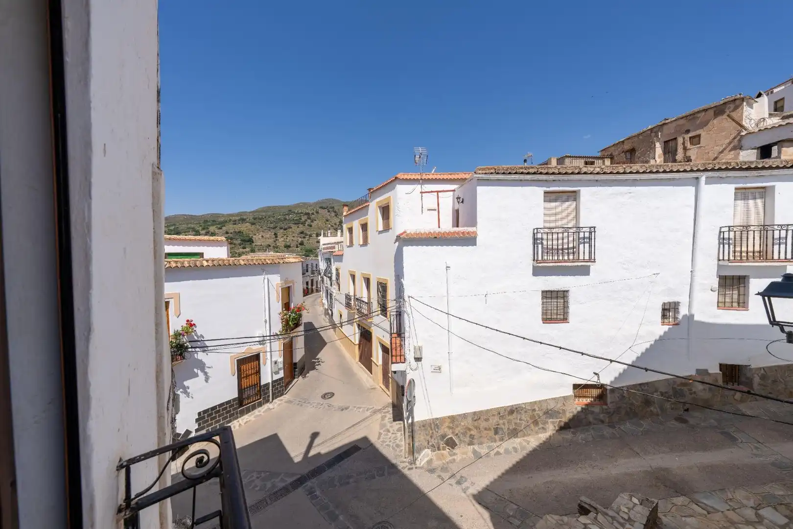 Vista exterior de Casa o xalet en venda en Ohanes amb Terrassa, Traster i Moblat