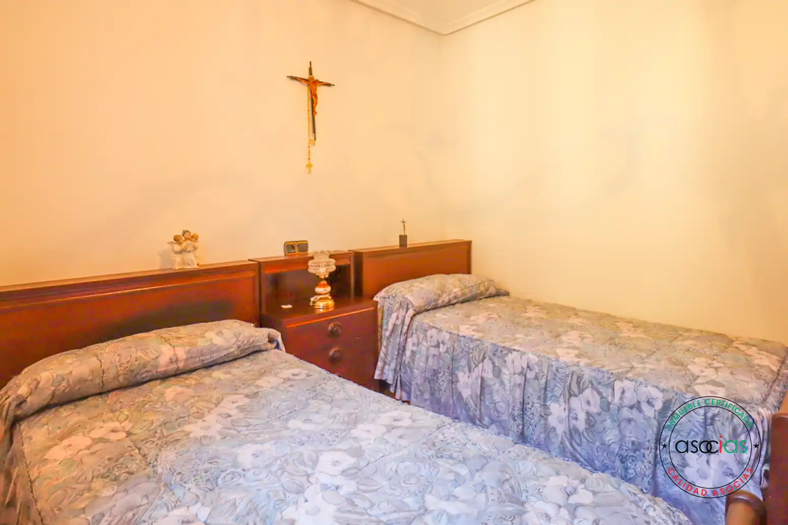 Habitación de Casa o chalet en venta en Langreo con Calefacción, Trastero y Amueblado