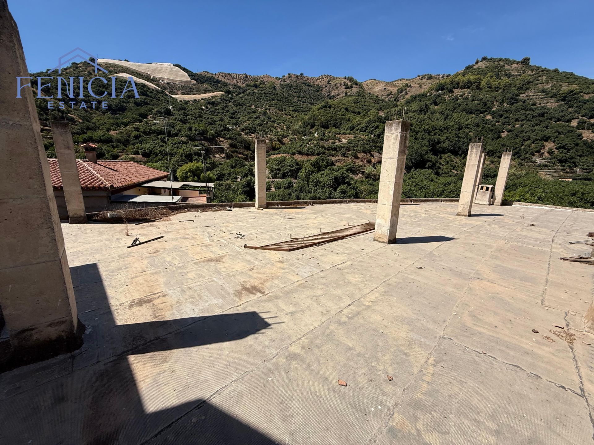 Terraza de Edificio en venta en Jete