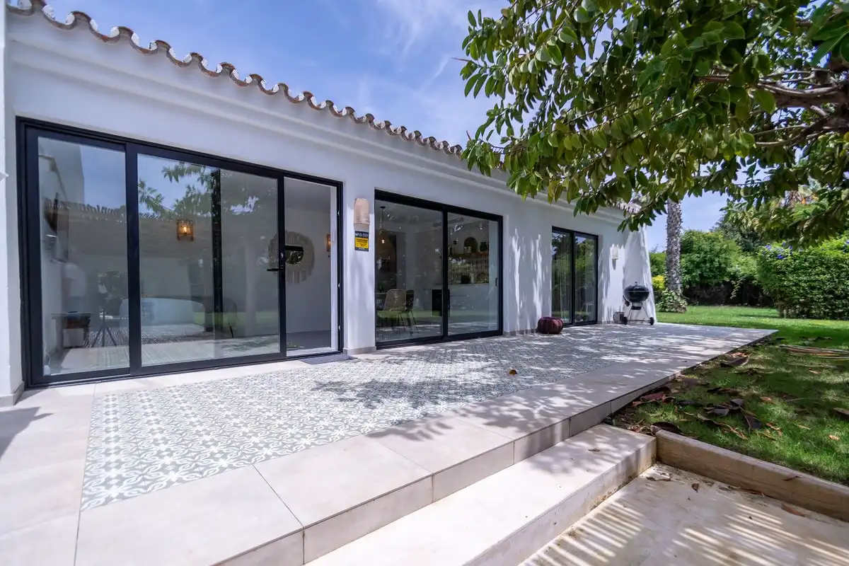 Terrassa de Casa adosada en venda en Marbella amb Aire condicionat, Terrassa i Traster