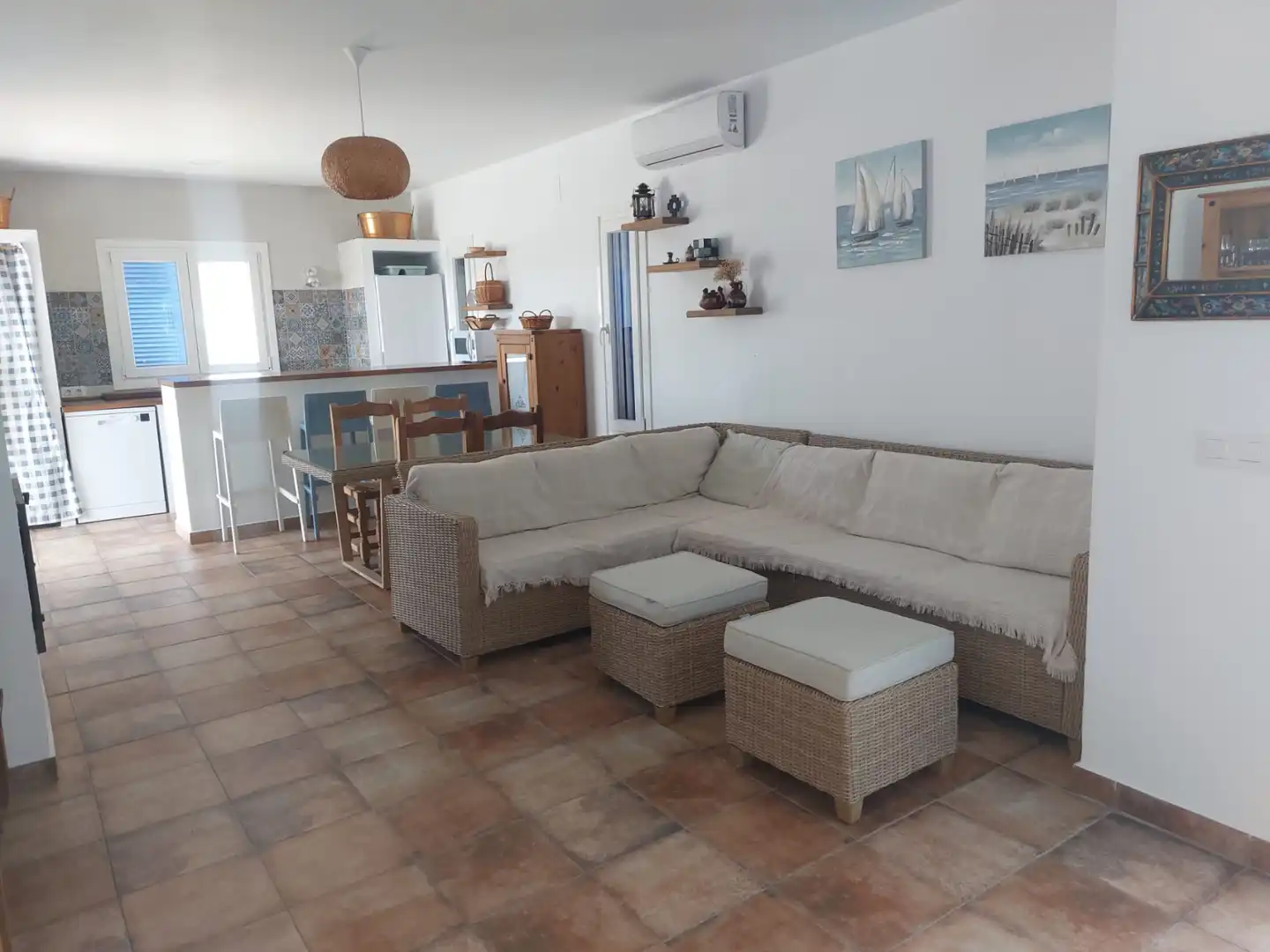 Living room of Houses for rent in Chiclana de la Frontera  with Air Conditioner, Private garden and Terrace