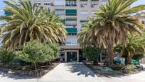 Exterior view of Flat for sale in  Granada Capital