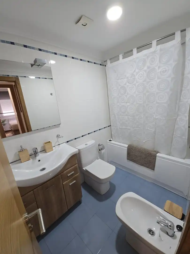 Bany de Apartament de lloguer en Boiro, A Coruña