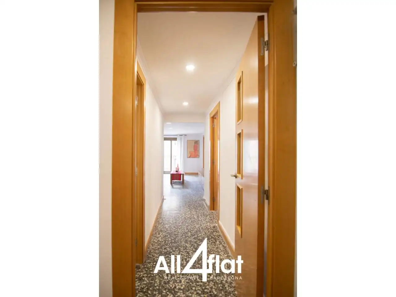 Flat for rent in Barcelona  with Air Conditioner, Heating and Furnished