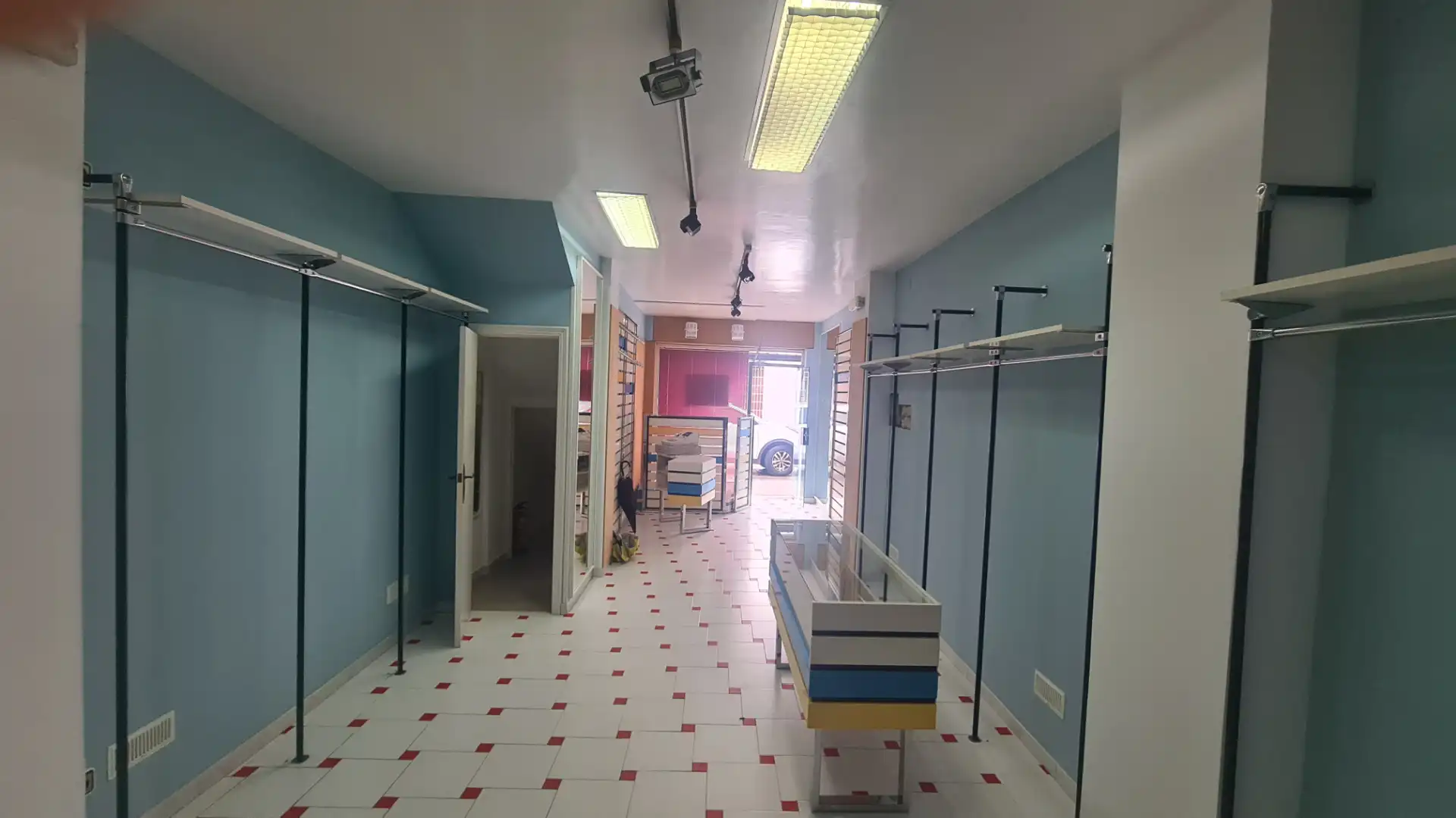 Gewerbefläche zum Verkauf in Calle Estalajes, imagen 3
