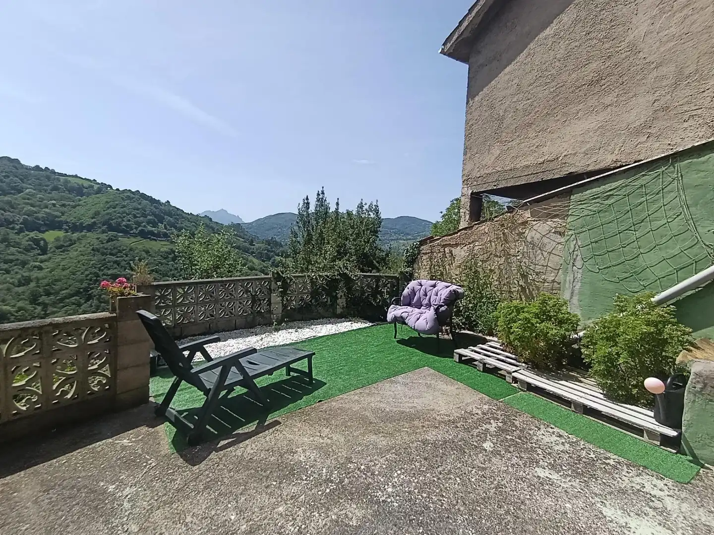 Terrasse von Country house zum Verkauf in San Martín del Rey Aurelio mit Balkon