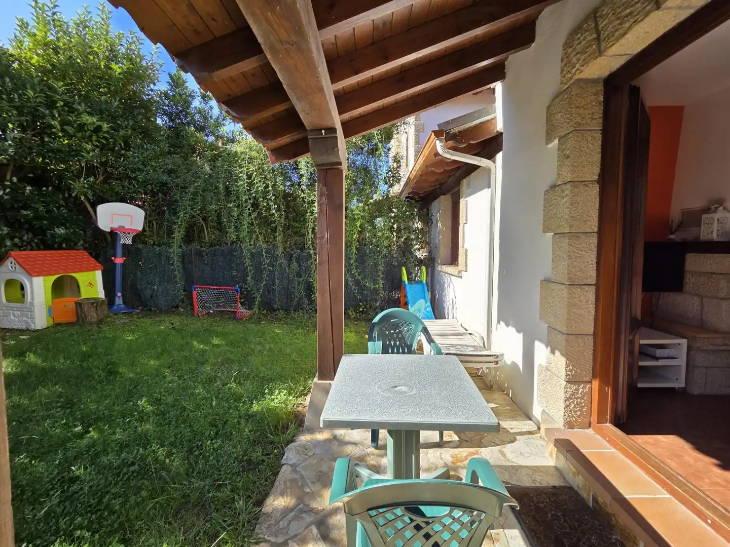 Terrassa de Casa adosada en venda en Ribamontán al Monte amb Calefacció, Jardí privat i Terrassa