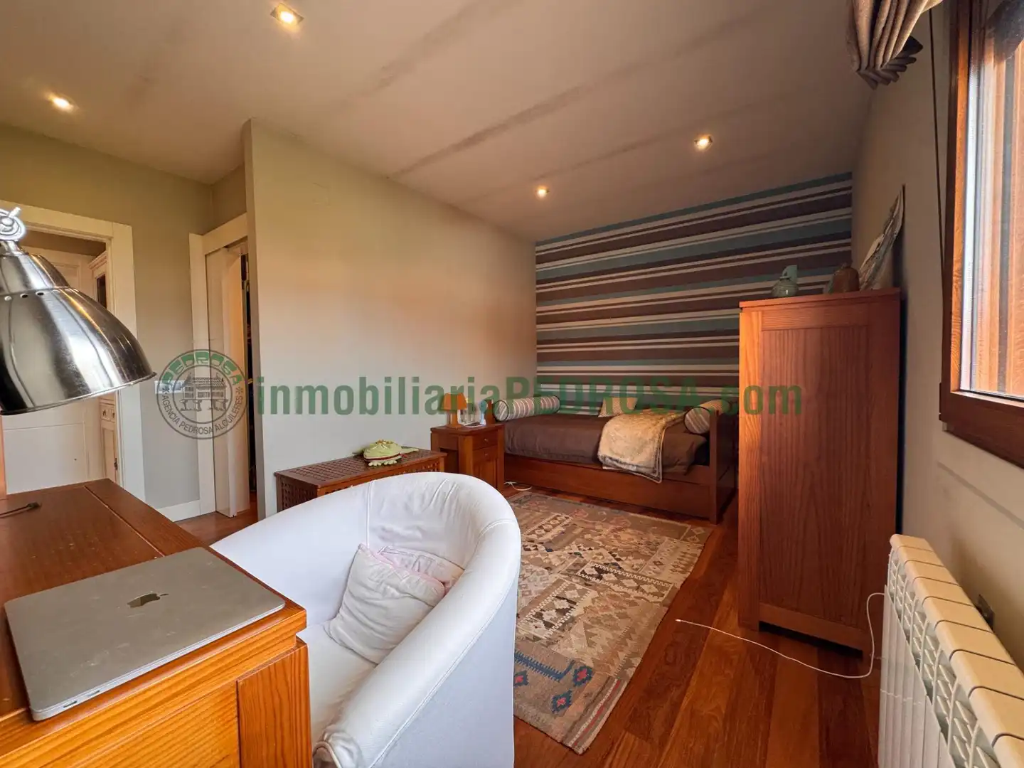 Habitación de Casa o chalet en venta en Pontevedra Capital  con Calefacción, Jardín privado y Terraza