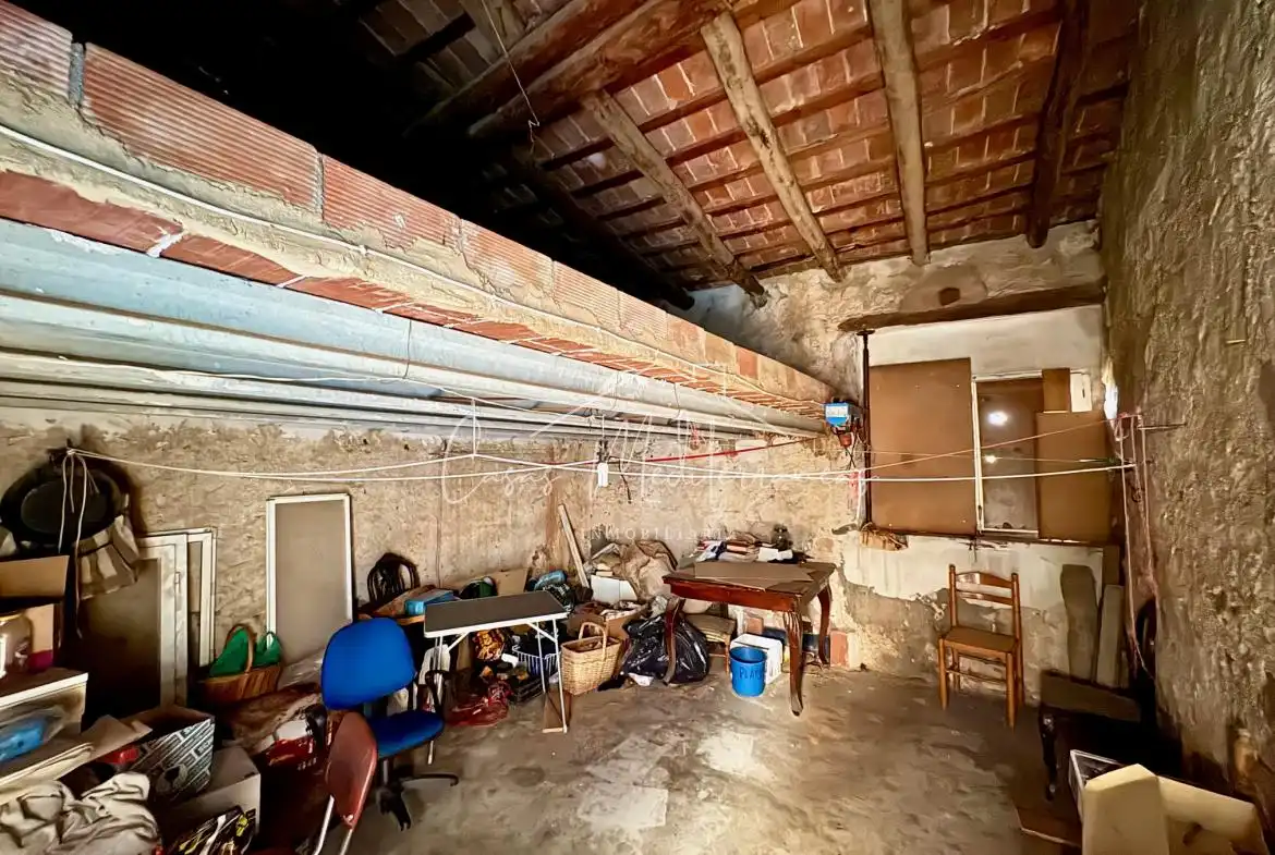 Casa adosada en venta en Montbrió del Camp con Terraza y Amueblado