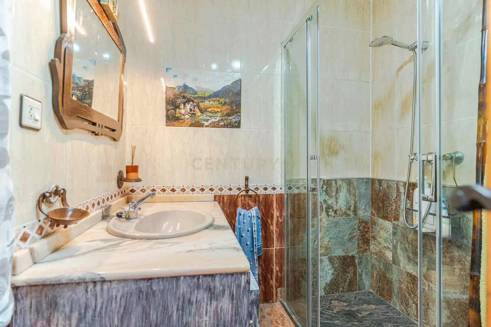 Baño de Casa o chalet en venta en Güéjar Sierra con Jardín privado, Trastero y Piscina