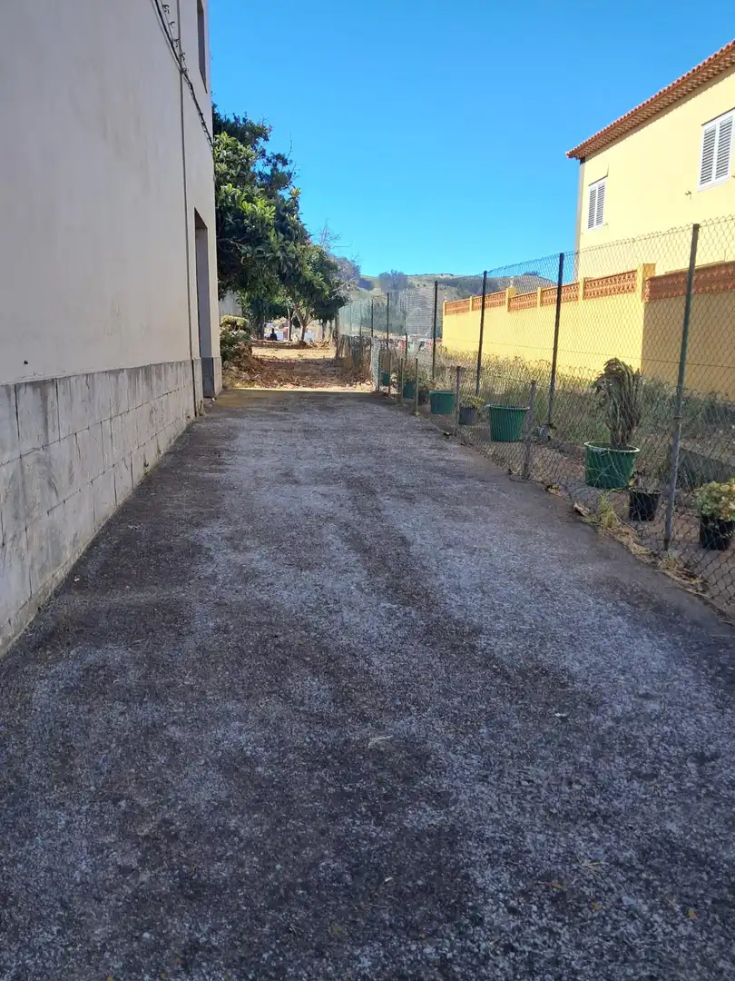 Aparcament de Casa o xalet en venda en San Cristóbal de la Laguna amb Jardí privat