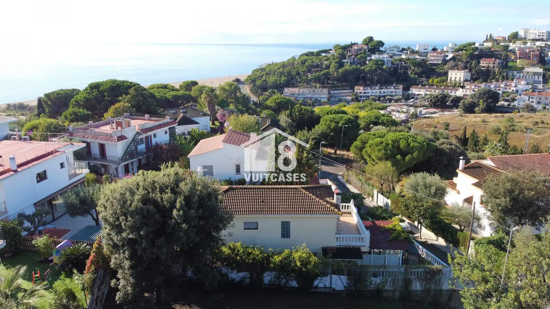 Vista exterior de Casa o xalet en venda en Arenys de Mar amb Calefacció, Terrassa i Piscina