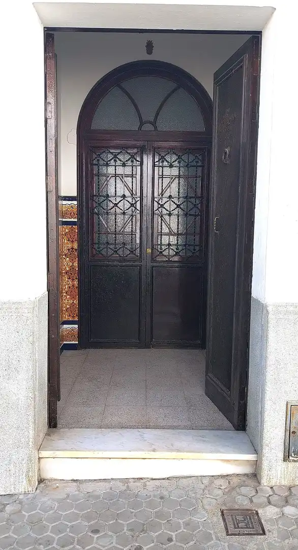 Casa en venda a Carmona, imagen 2