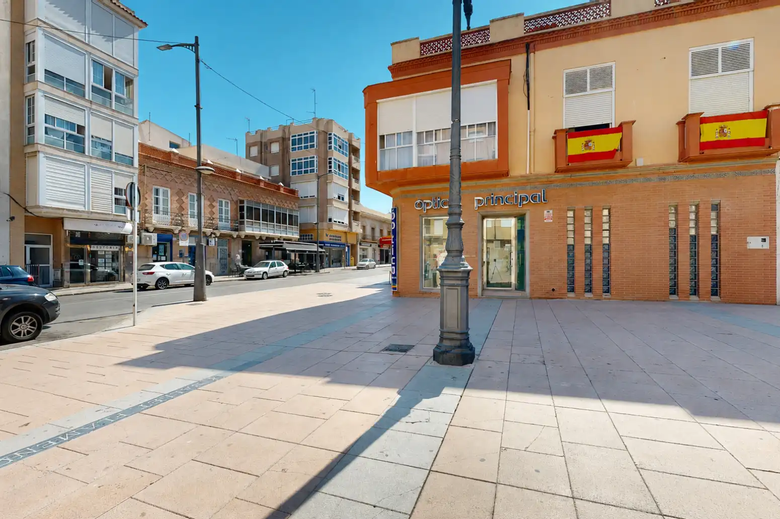 Vista exterior de Piso en venta en La Unión con Trastero