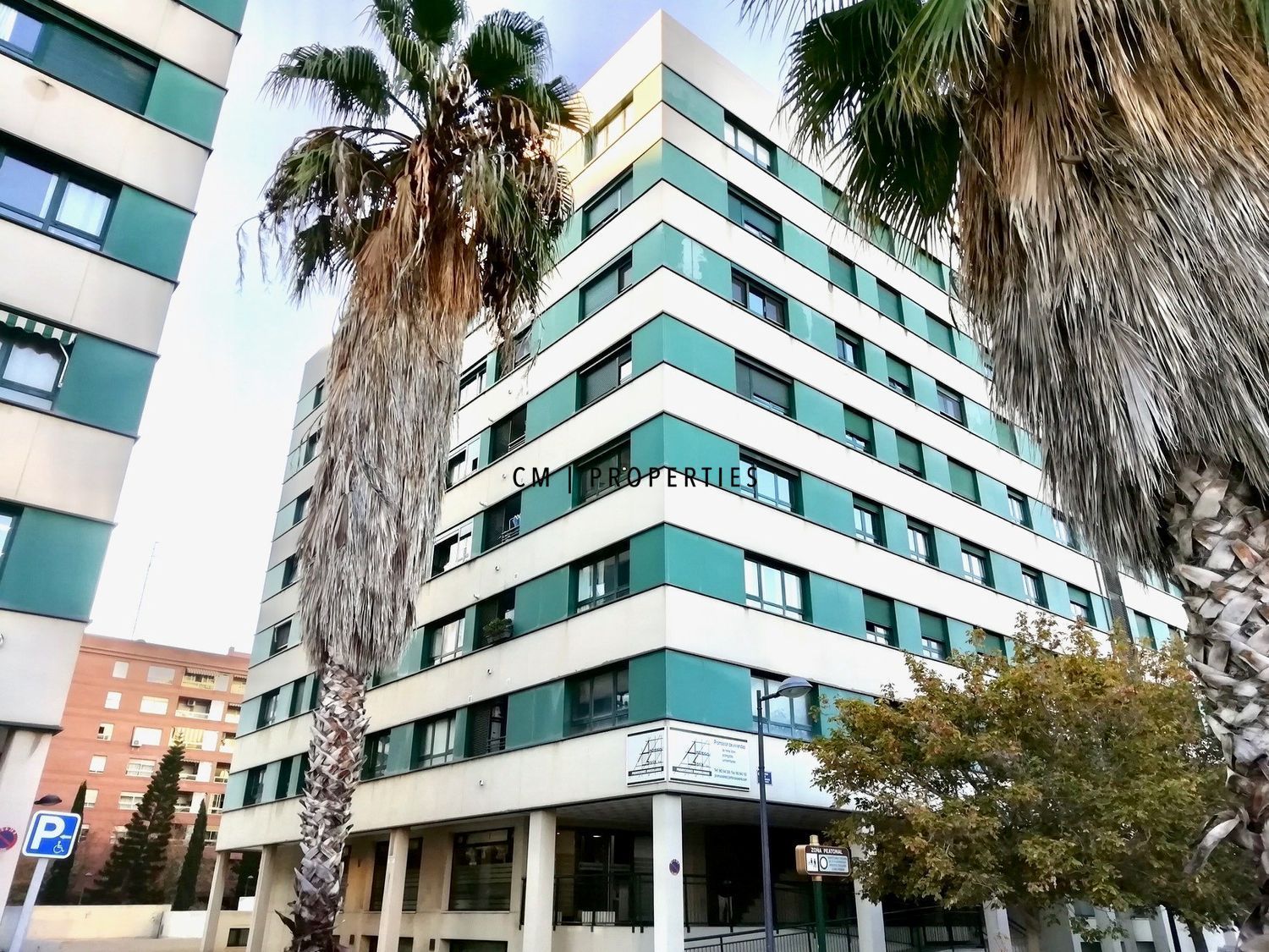 Exterior view of Flat to rent in  Valencia Capital  with Air Conditioner, Heating and Pets allowed