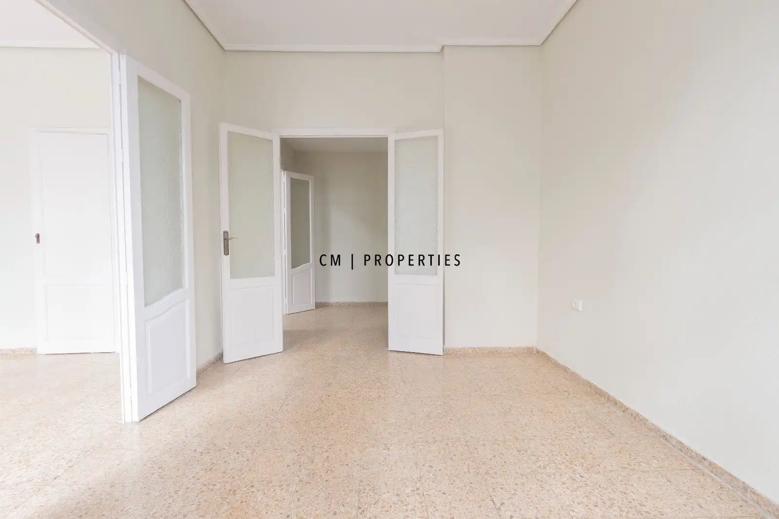 Flat with lift to rent in Marti, imagen 5