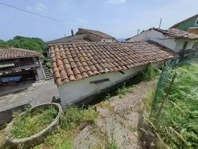Vista exterior de Casa o xalet en venda en Siero amb Jardí privat