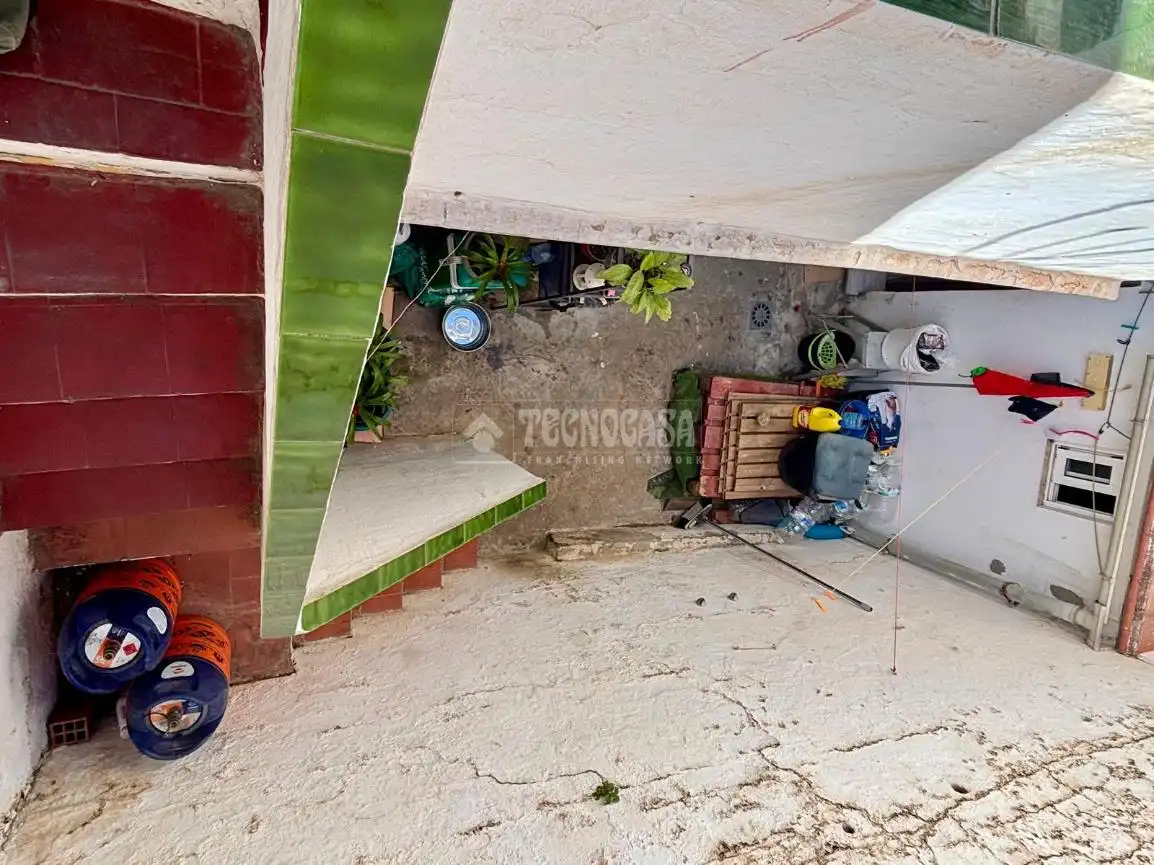 Casa adosada en venda en Málaga amb Terrassa i Traster