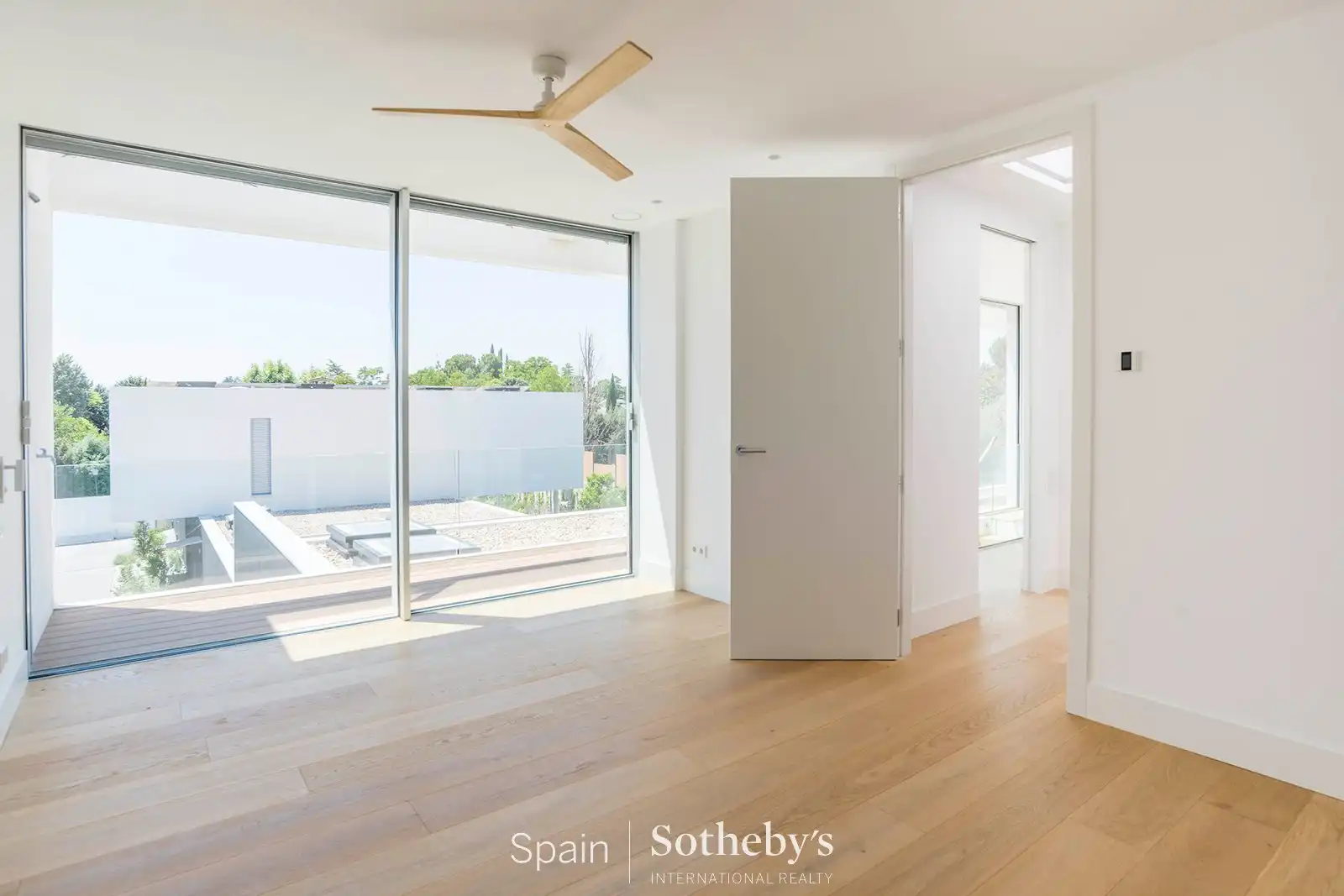 Houses for rent in Madrid  with Air Conditioner, Heating and Private garden