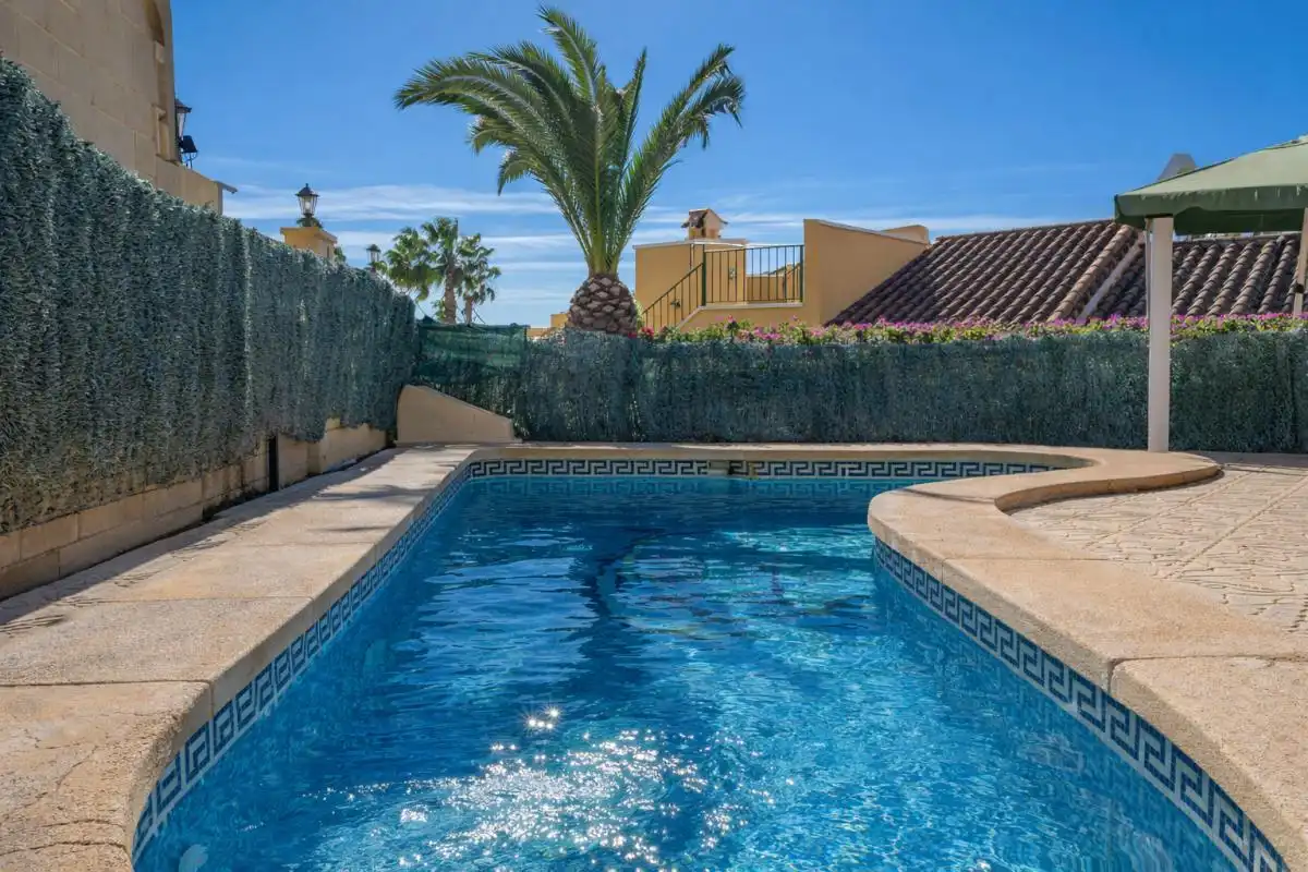 Piscina de Casa o chalet en venta en Mutxamel con Aire acondicionado, Calefacción y Jardín privado