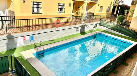 Foto 2 de Casa adosada de lloguer a El Cónsul - Ciudad Universitaria - El Romeral, Málaga