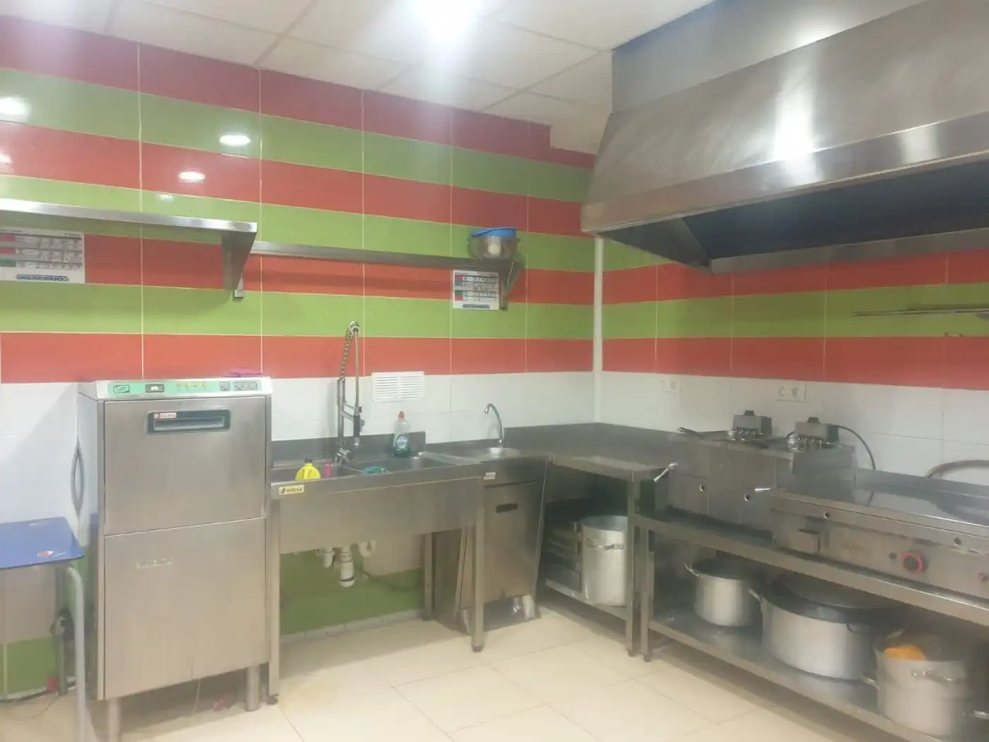 Cocina de Local en venta en Salou con Aire acondicionado y Amueblado