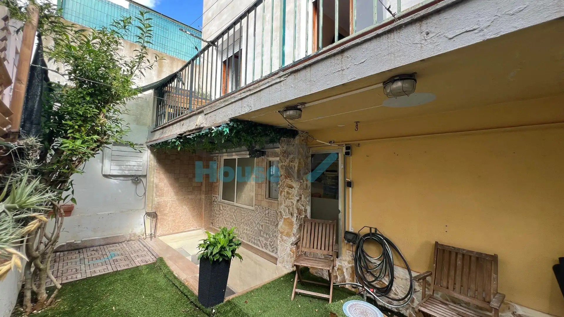 Detached homes for sale in Carrer d'Oviedo, Tueda
