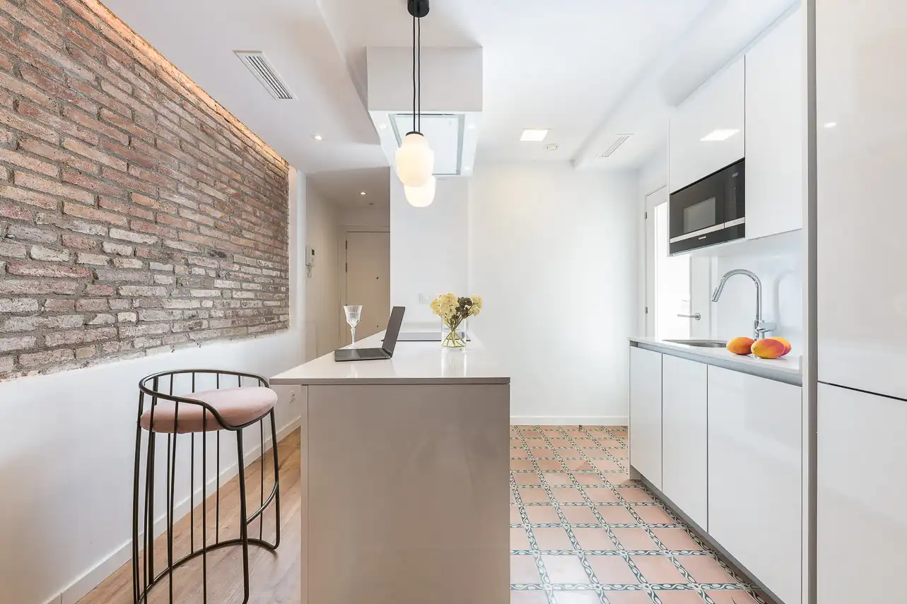 Cocina de Apartamento de alquiler en Barcelona con Aire acondicionado, Calefacción y Amueblado