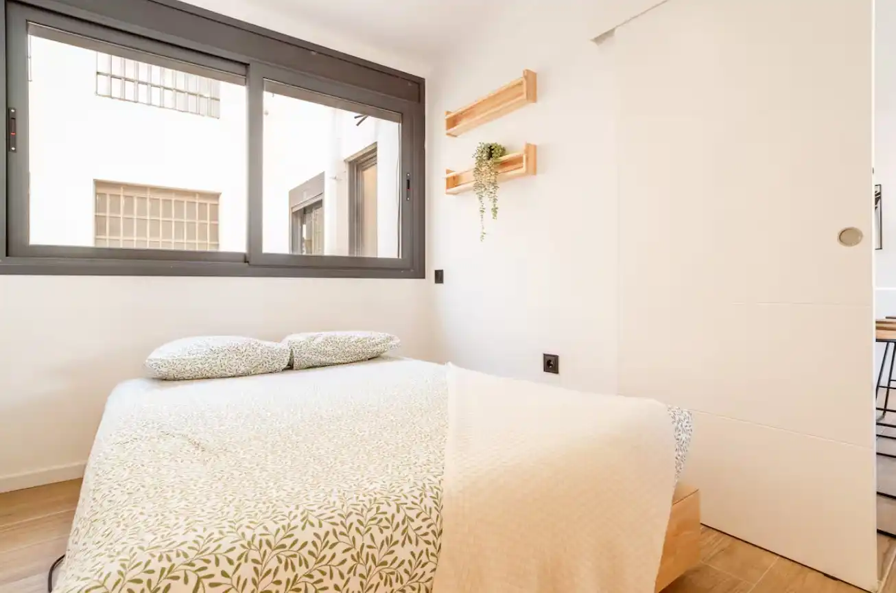 Dormitori de Àtic de lloguer en Tarragona amb Aire condicionat, Calefacció i Parquet