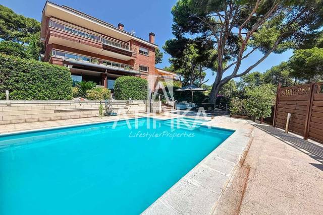 Casa-chalet en Venta en Can Roca