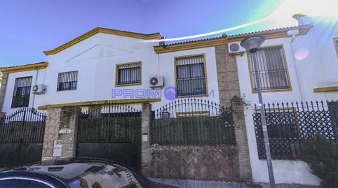 Foto 2 de Casa o chalet en venta en Constantino Ponce de la Fuente, Colores - Entreparques, Sevilla Capital