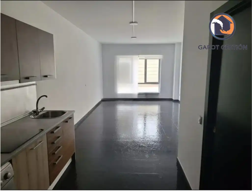 Cuina de Estudi en venda en Guadalajara amb Aire condicionat, Calefacció i TV