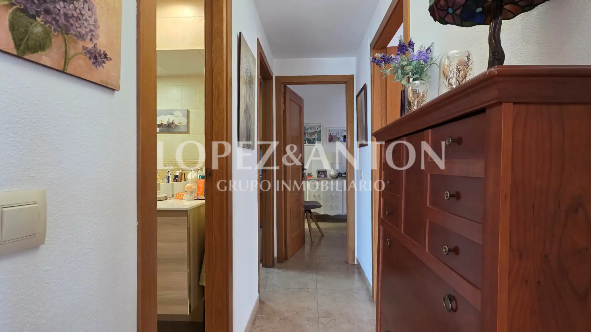 Flat for sale in L'Eliana  with Air Conditioner, Oven and Balcony