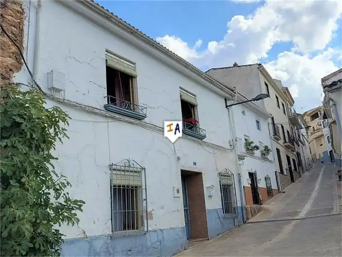 Adossat en venda a Castillo de Locubín