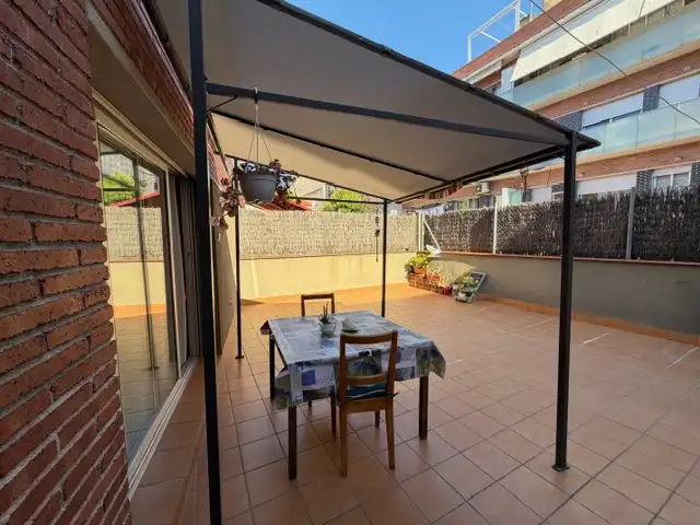 Terrace of Ground floor for sale in Terrassa  with Air Conditioner, Heating and Terrace
