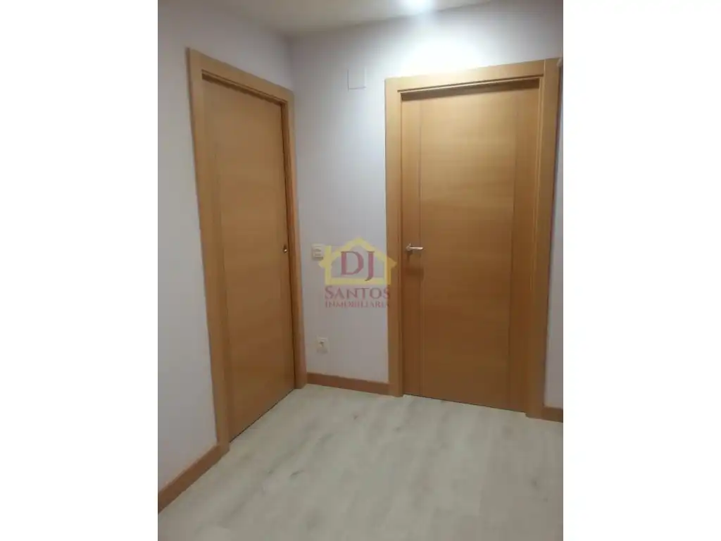 Apartamento de alquiler en Avenida de Italia, Carmelitas