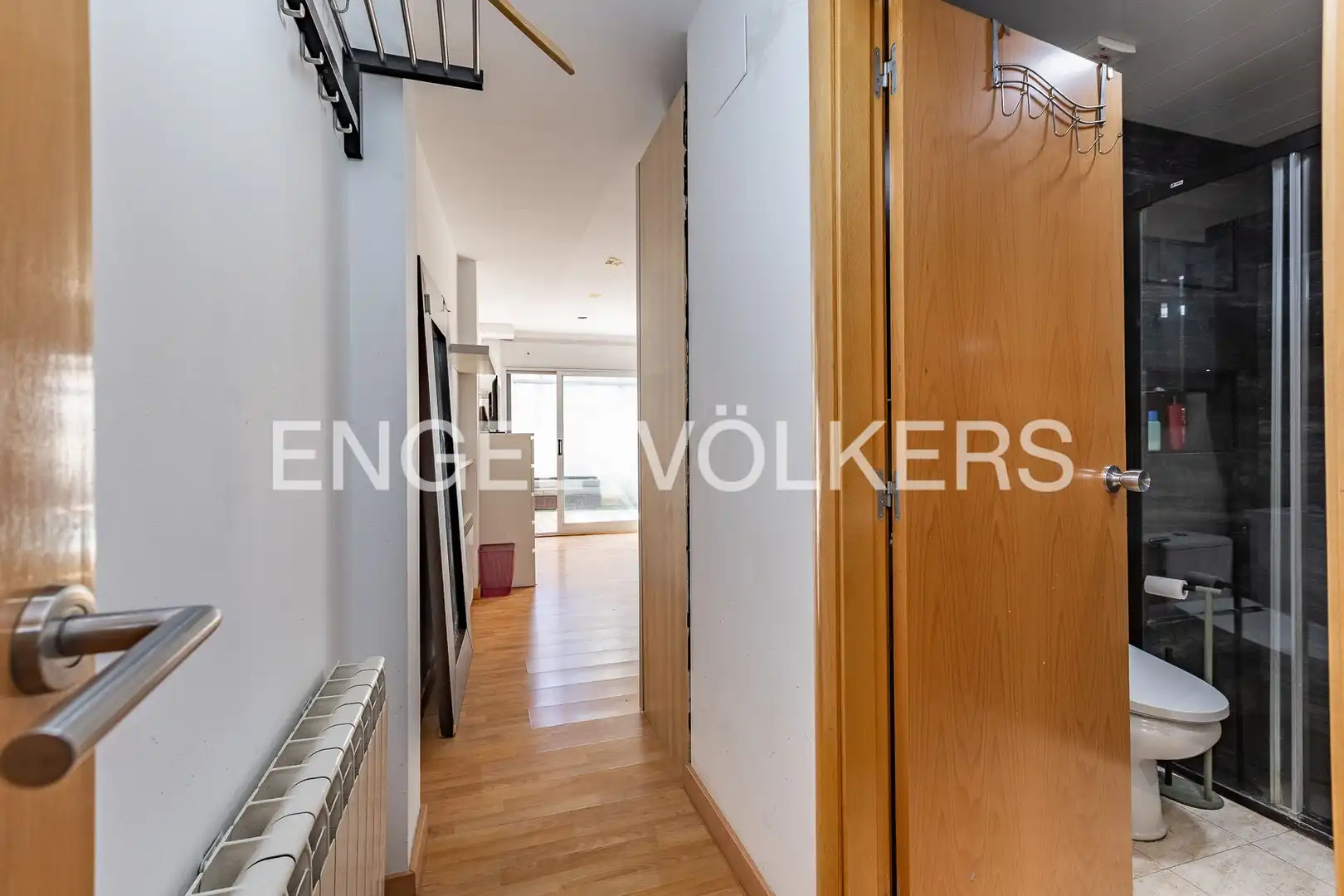 Casa adosada en venta en Sabadell con Calefacción, Terraza y Balcón