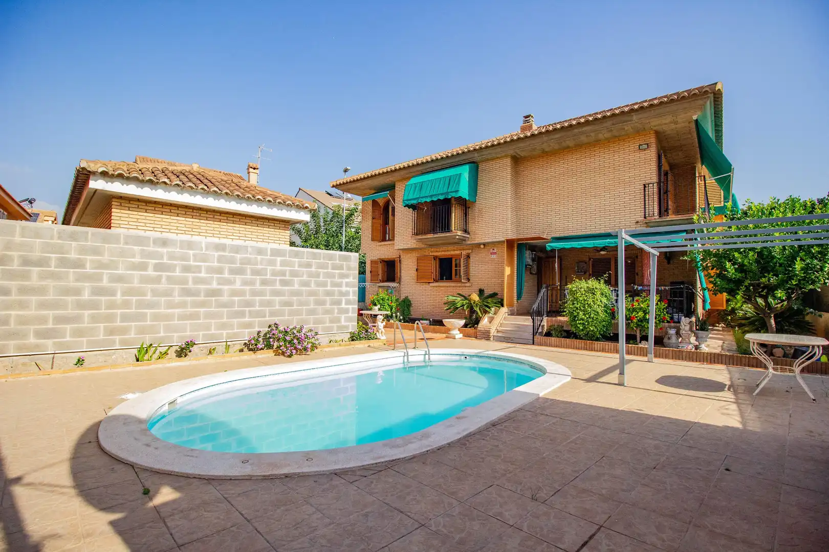 Villa mit Pool zum Verkauf in Calle Calle Canarias