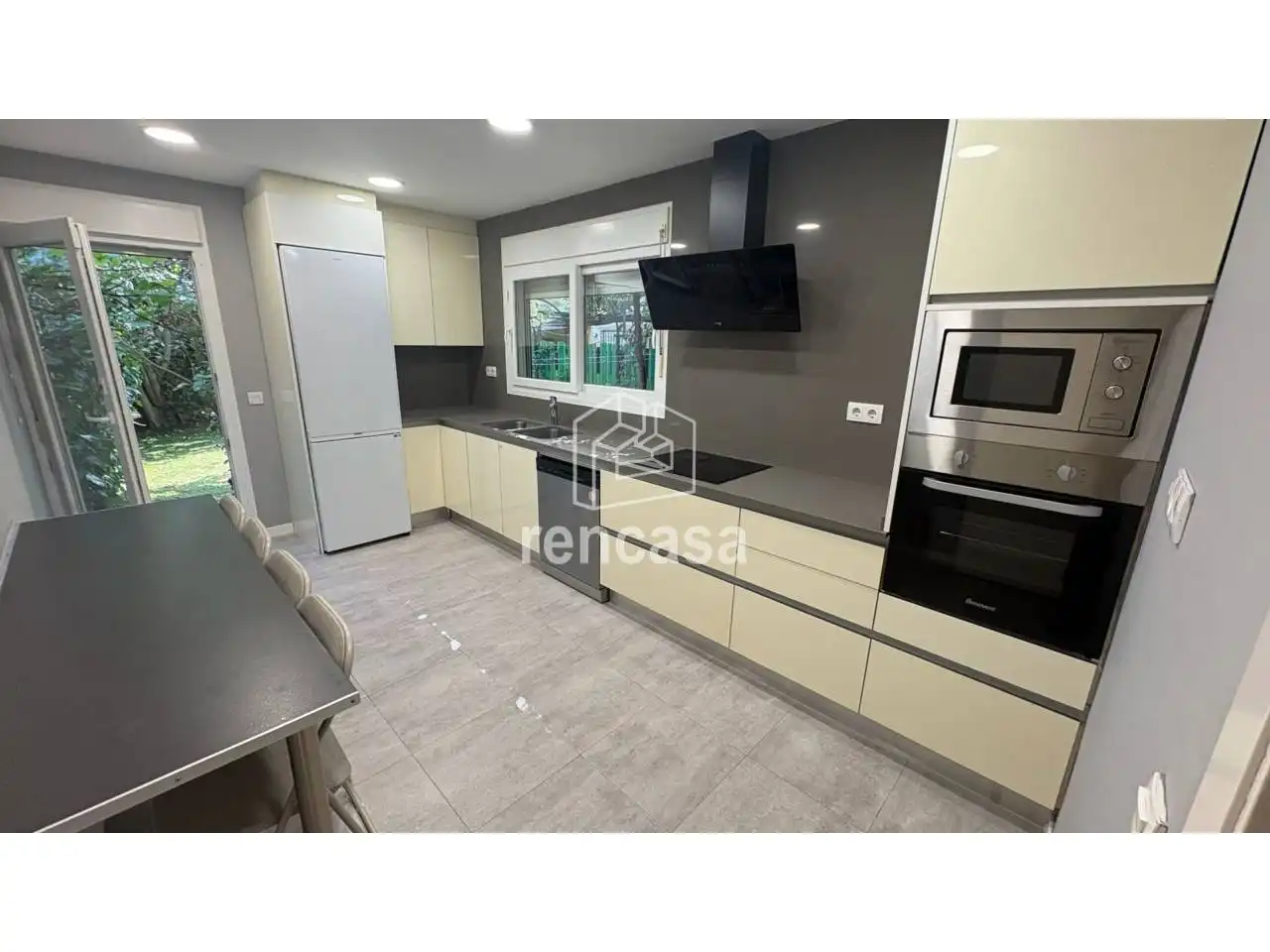 Kitchen of Houses for rent in Lleida  with Heating, Private garden and Parquet flooring
