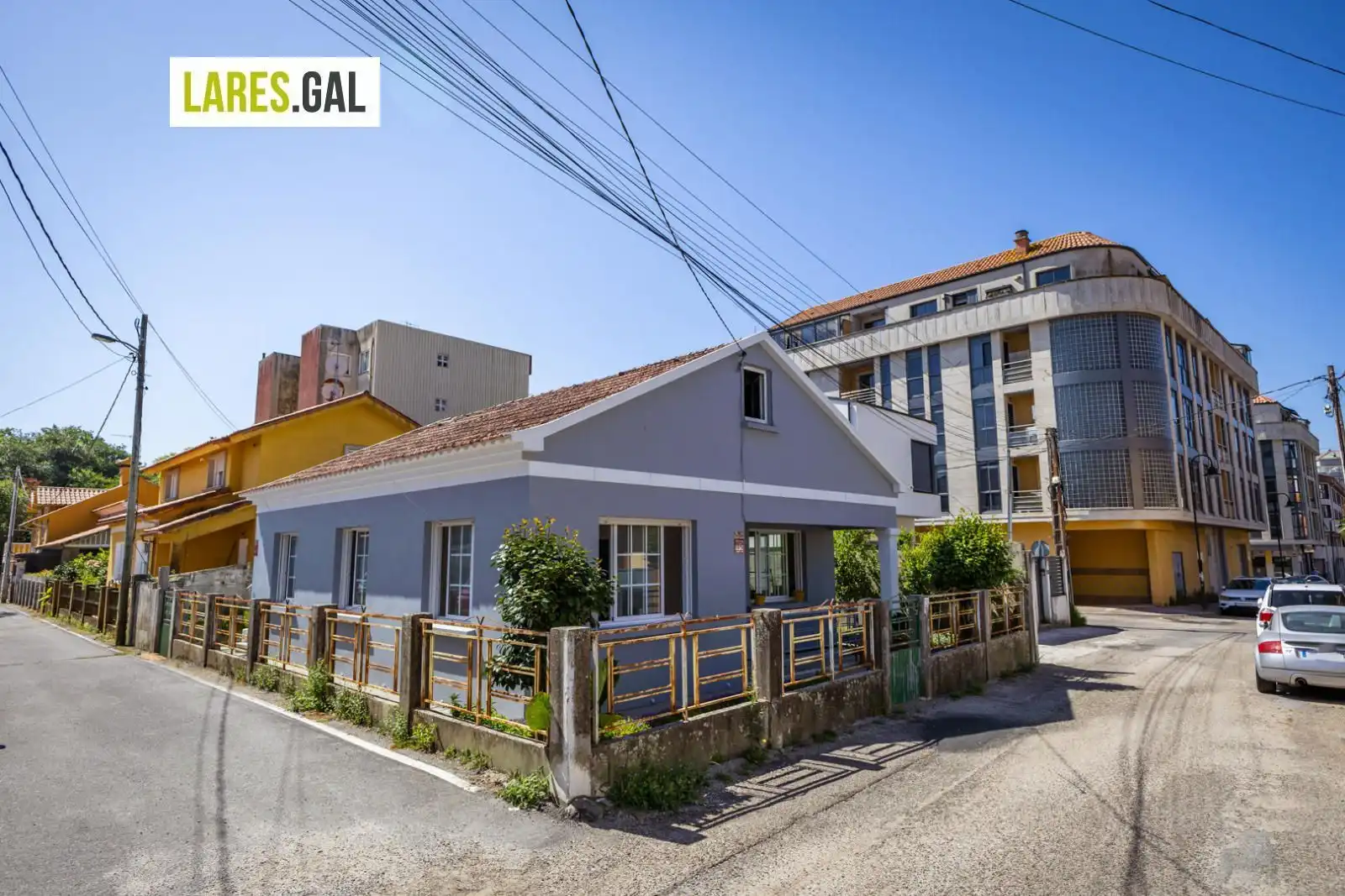 Vista exterior de Casa o xalet en venda en Cangas  amb Moblat