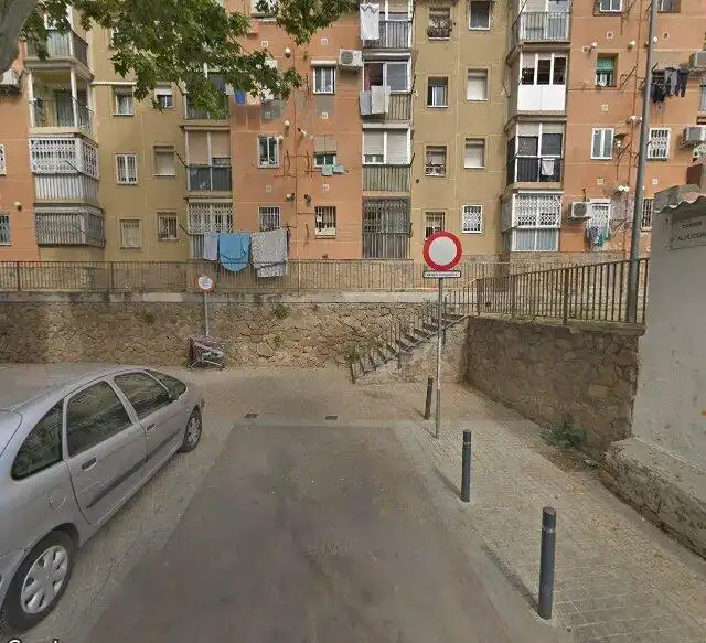 Flat with lift for sale in Nou Barris