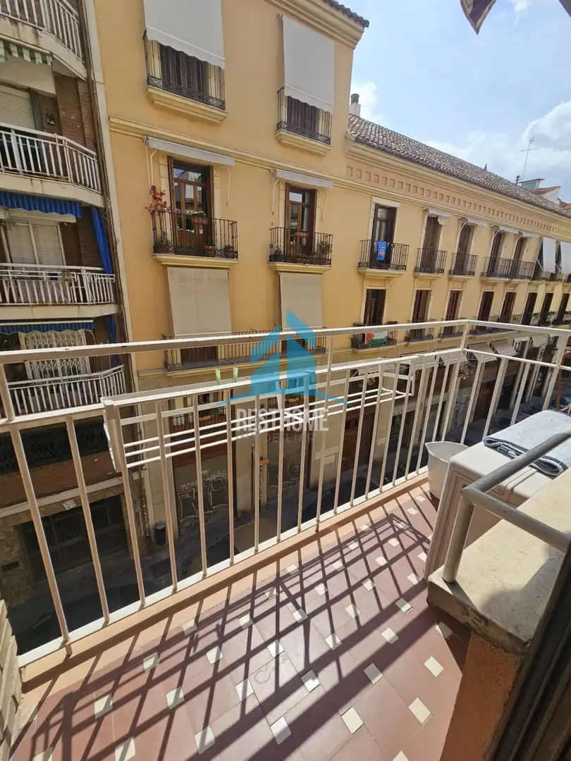 Appartamento con terrazza in vendita a Ciutat Vella, imagen 22