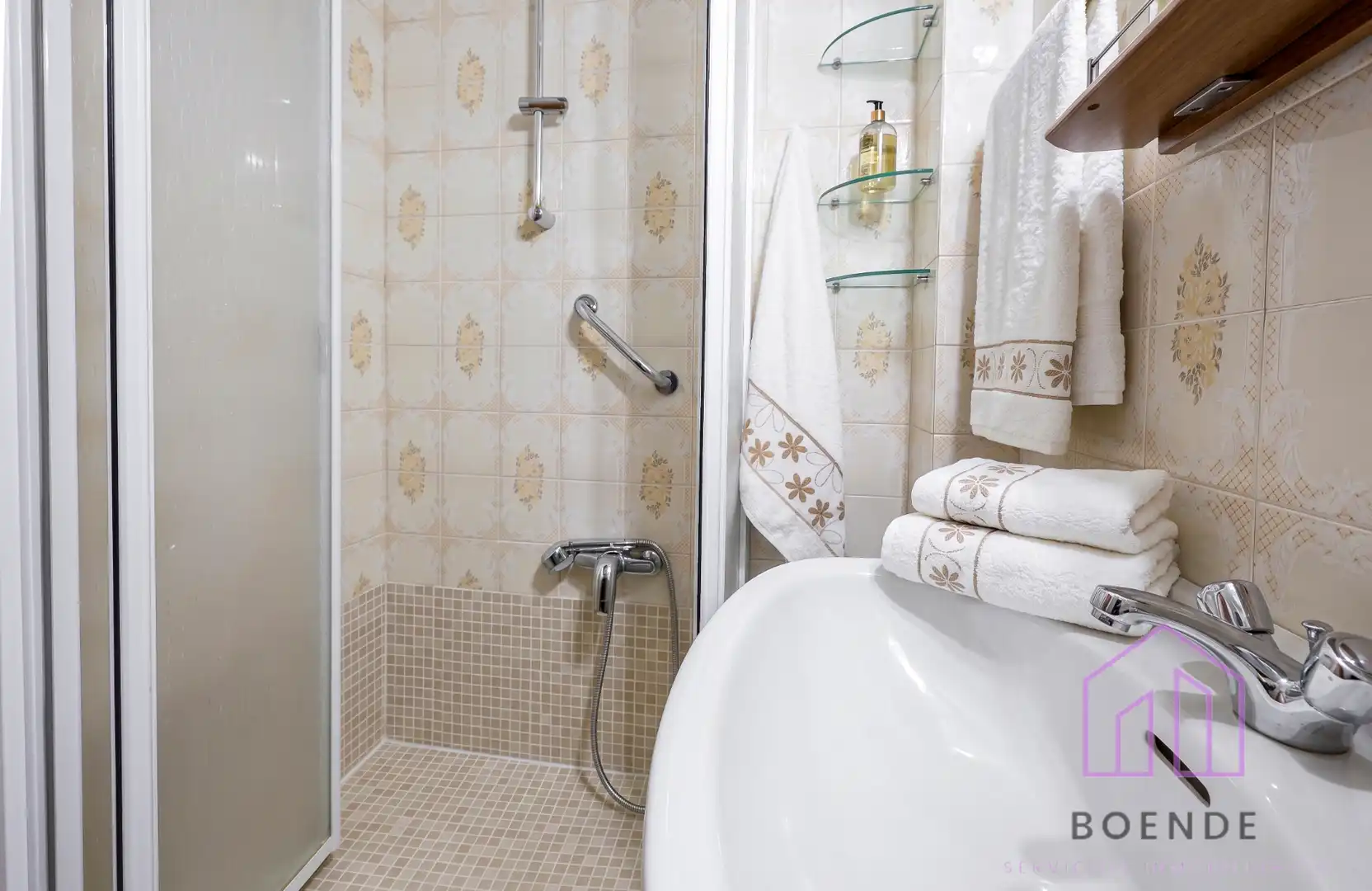 Bathroom of Flat for sale in Getafe  with Air Conditioner, Terrace and Furnished